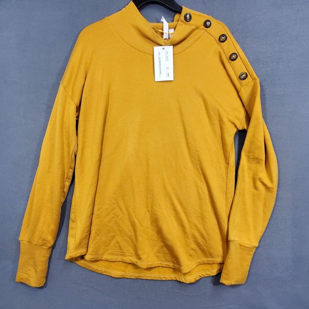 Cable And Gauge NWT Long Sleeve Shirt Womens Size M Yellow Acrylic